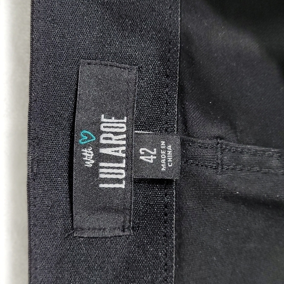 NWOT LuLaRoe Skinny Fit Black Jeans size 42 - Picture 3 of 5